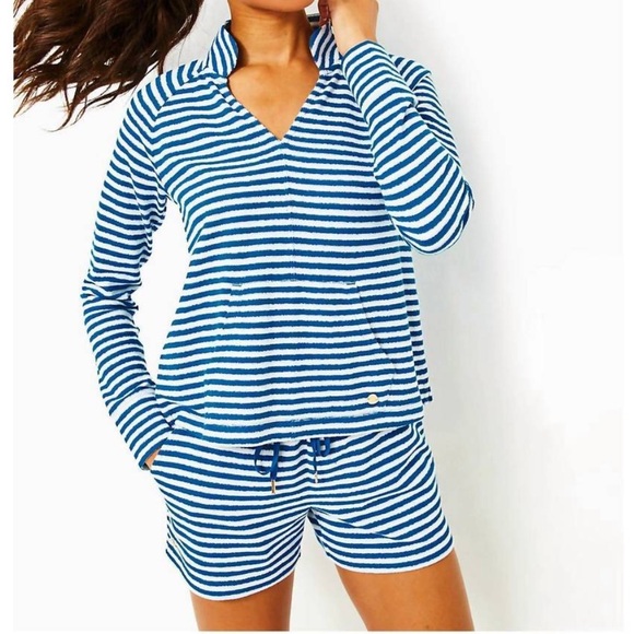 Lilly Pullitzer Cassi popover sweater top Terry cloth size small blue stripe - Picture 1 of 11